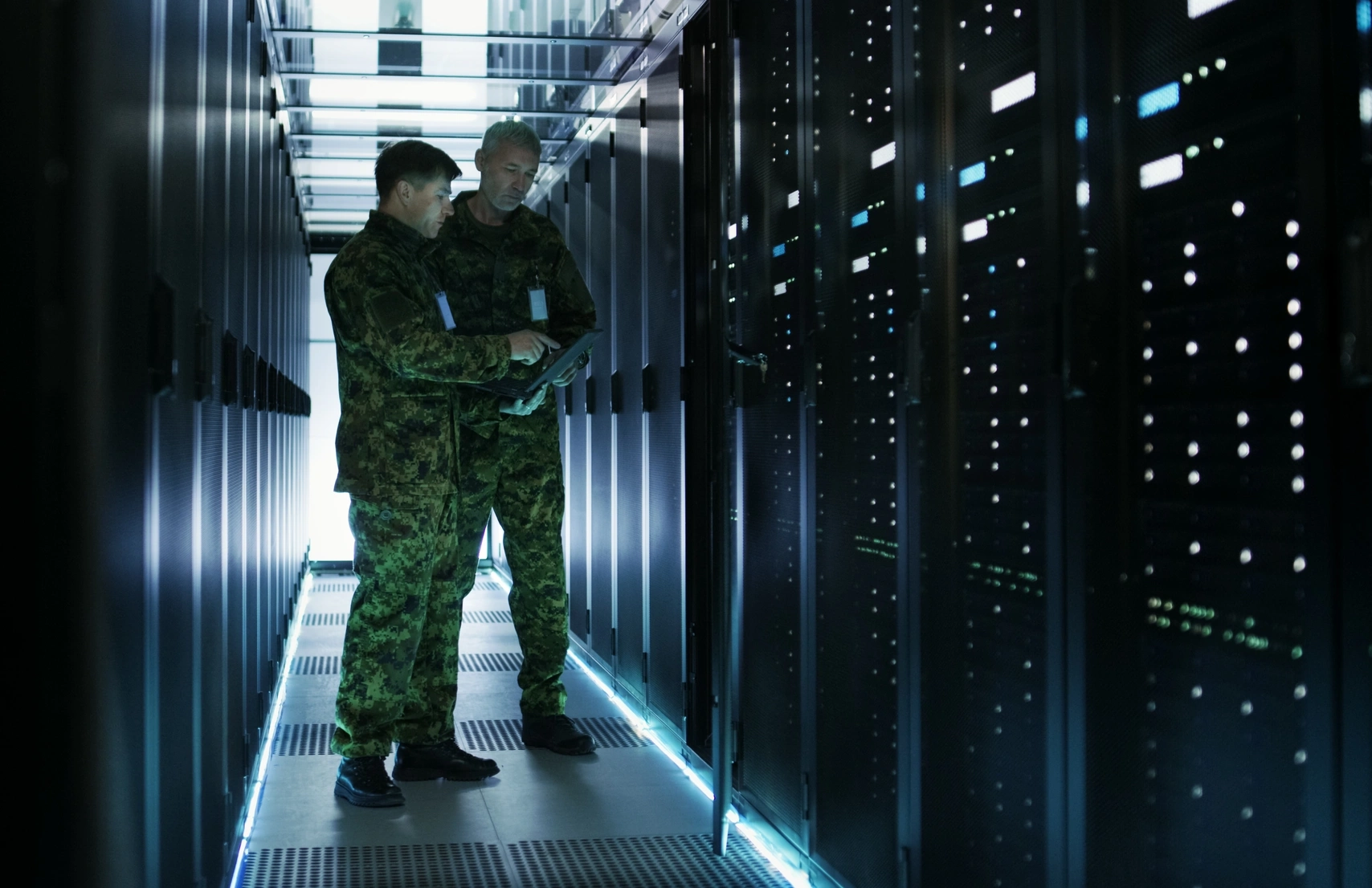 Operators using multi-network communications equipment in the field